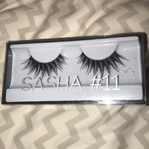 False lashes